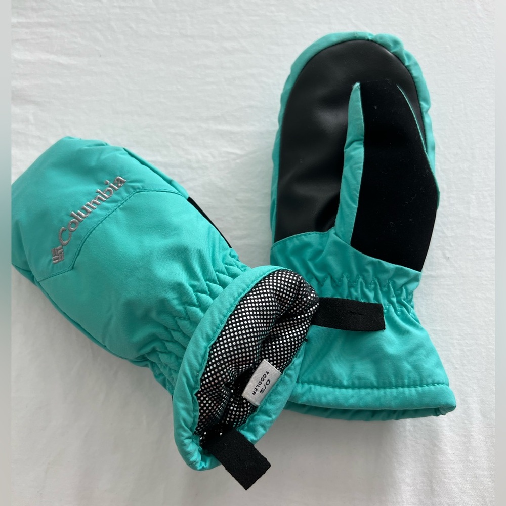 🚀SOLD🚀 Columbia Toddler Mittens